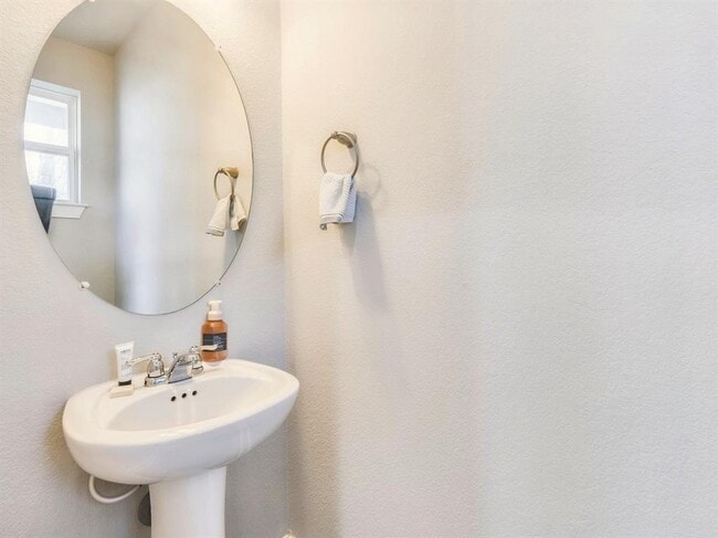 Building Photo - 7001 Brick Slope Path