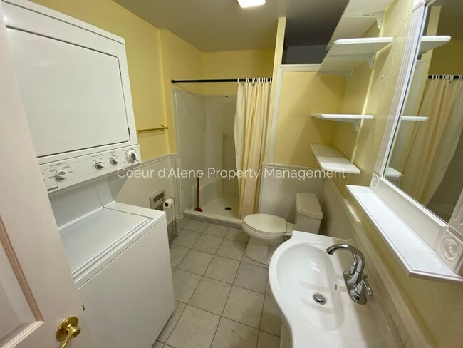 Building Photo - 2 bedroom house in Post Falls