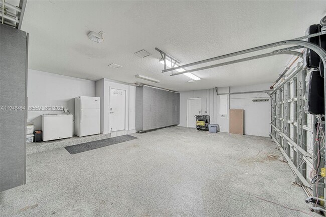 Building Photo - 11374 NW 66th St