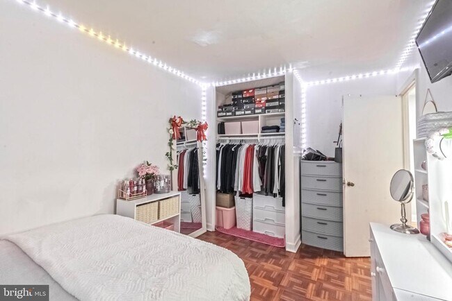 Building Photo - 9832 Buckner Rd