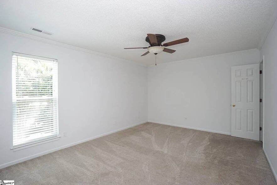 Building Photo - 106 Greenapple Way