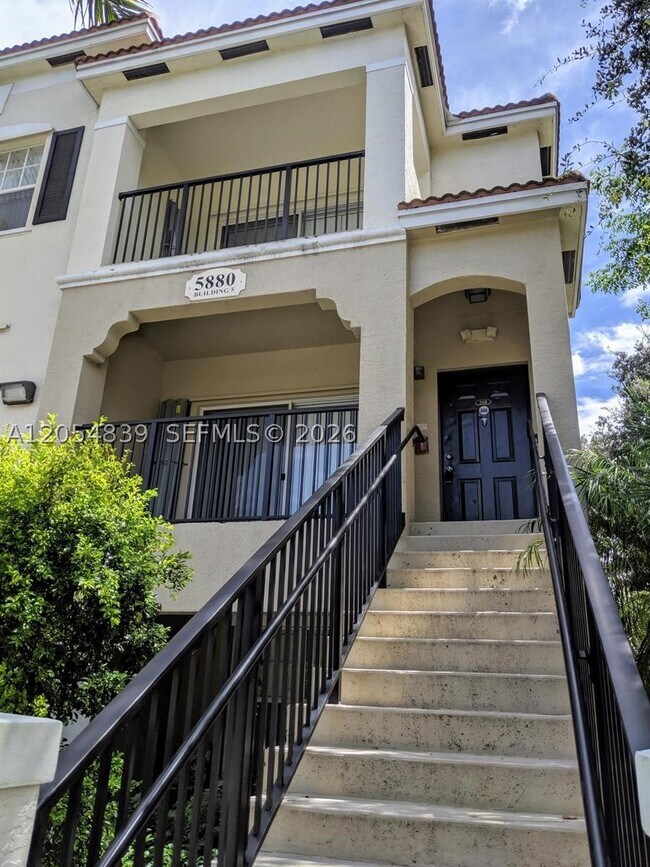 Building Photo - 5880 W Sample Rd