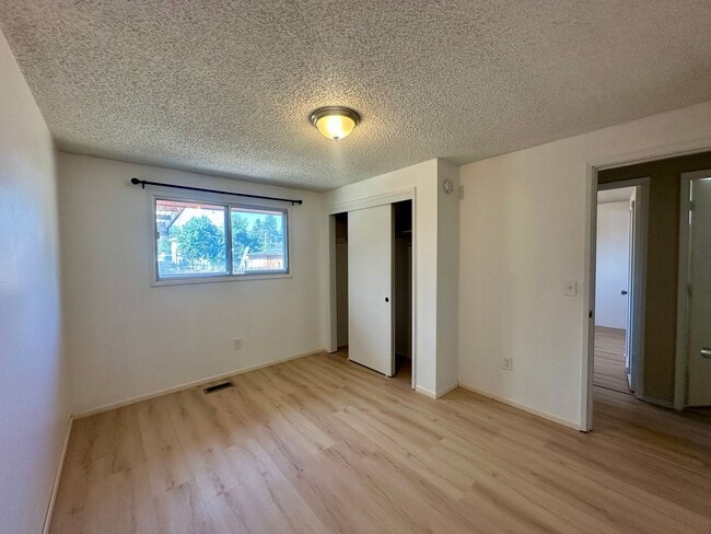 Building Photo - 5532 Homer Dr