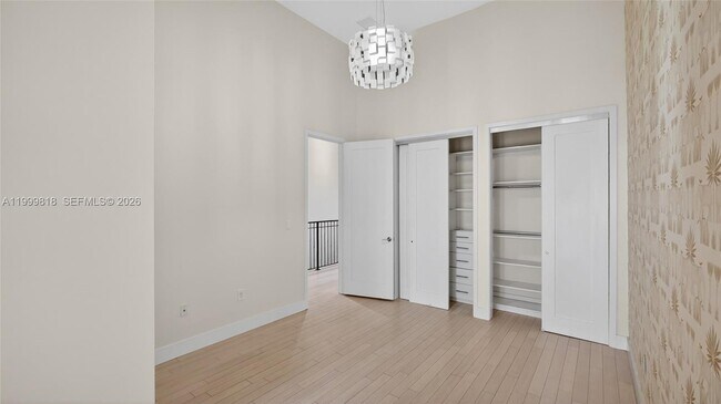 Building Photo - 622 Malaga Ave