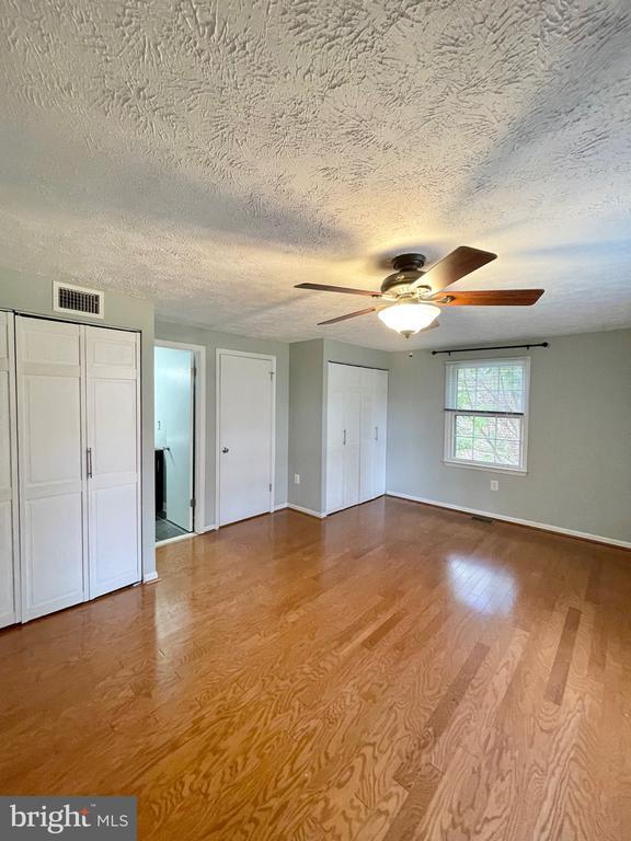 Building Photo - 5737 Independence Cir