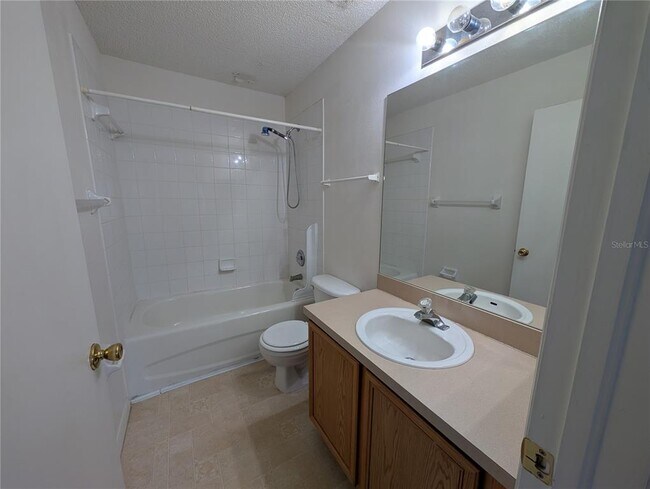 Building Photo - 4110 Waterside Island Ct