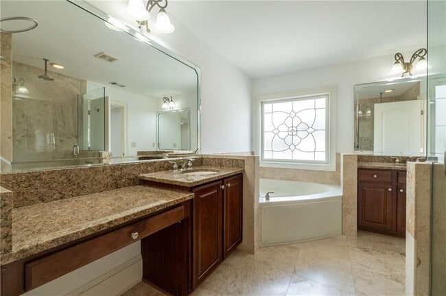 Building Photo - 2771 Durham Dr NE