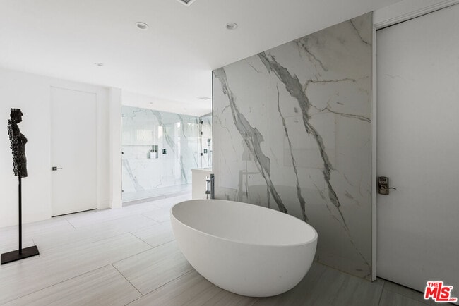 Building Photo - 49723 Ave Montero