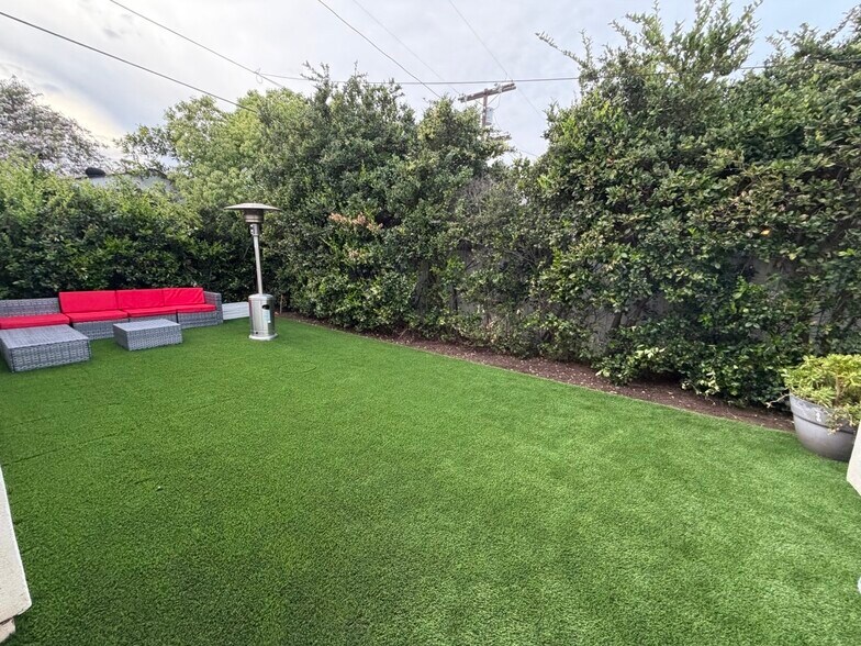 Building Photo - 5903 Texhoma Ave