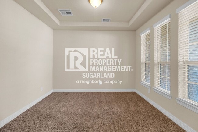 Building Photo - 18607 Pelham Grove Ln