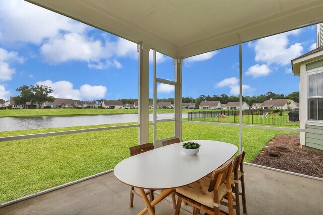 Building Photo - "Lagoon view in Lawton Station - Spacious ...