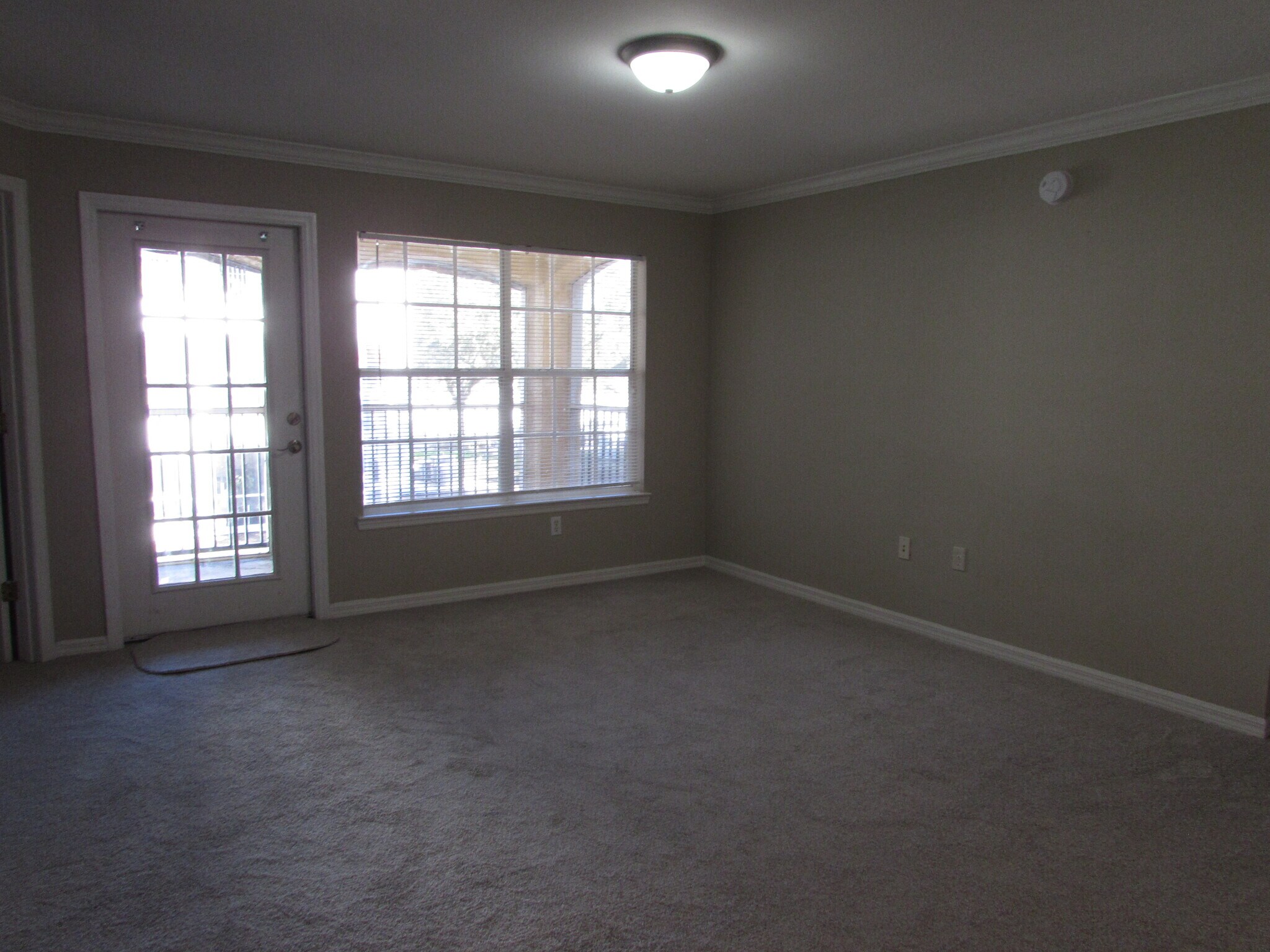 Building Photo - 3591 Kernan Blvd S