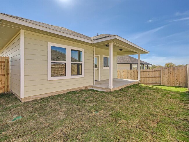 Building Photo - 137 Delta Crst