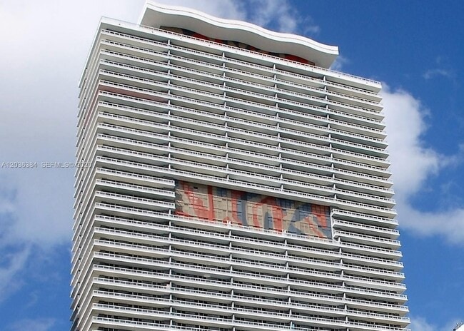 Building Photo - 50 Biscayne Blvd