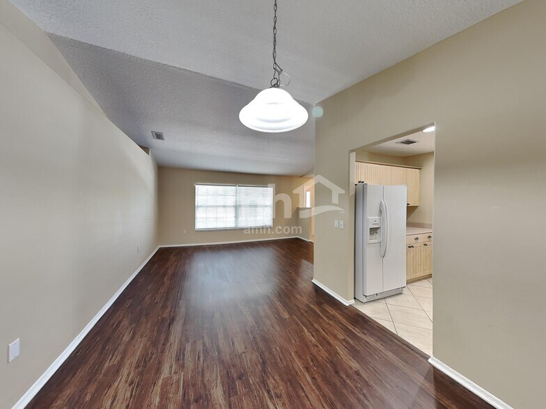 Building Photo - 3502 49th Ave E