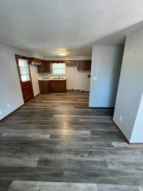 Building Photo - 507 E Staat St