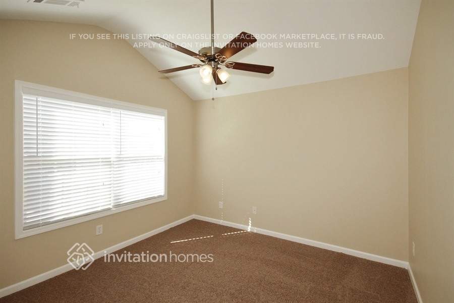 Building Photo - 1458 Sparkling Cove Dr