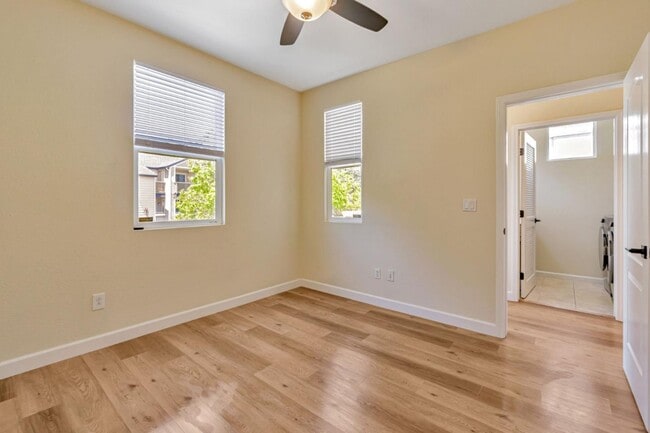 Building Photo - 2678 Deerwood Dr