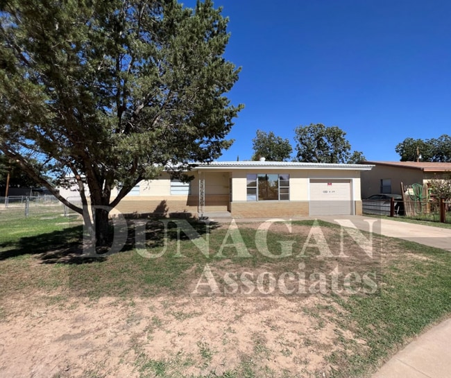 Primary Photo - OPEN HOUSE ON 10/17 @ 2:25! Call us today ...