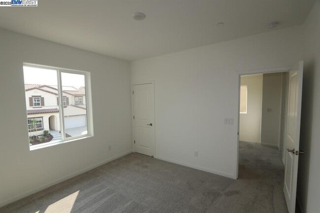 Building Photo - 3433 Cantor Dr