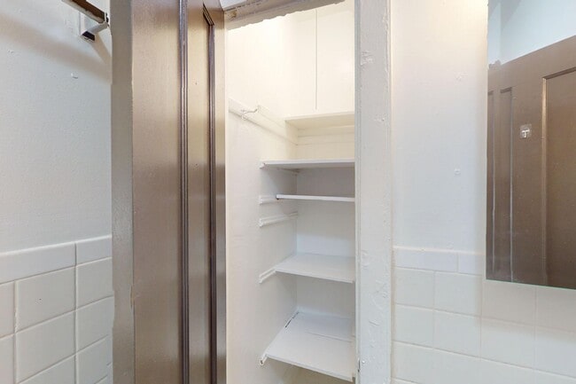 Floorplan - 5053 S. Ellis Avenue