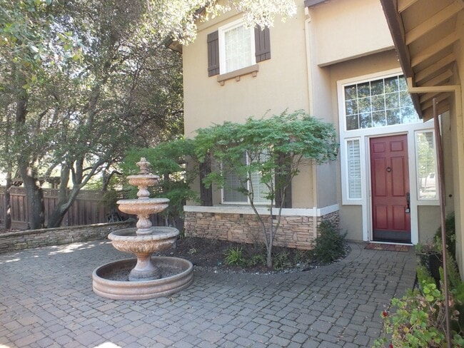 Building Photo - 5/3 3386 sf El Dorado Hills Woodridge home