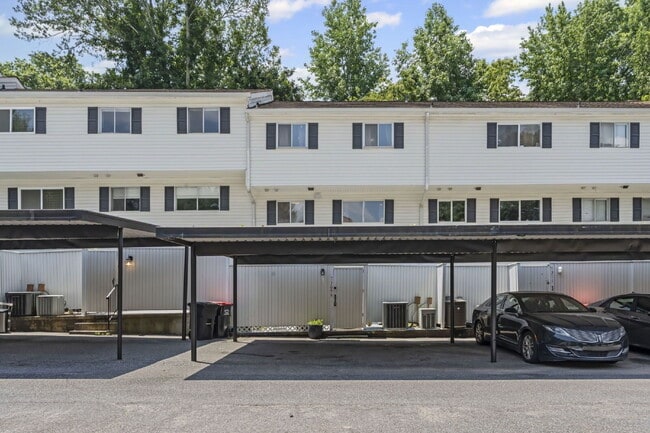 Building Photo - 7309 Cardigan Cir