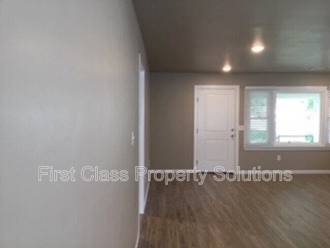 Building Photo - 7001 NW 45th St