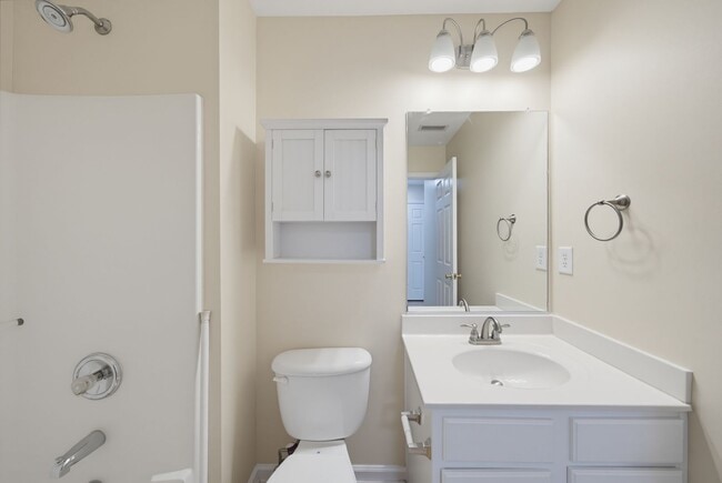 Building Photo - 106 Anterbury Dr