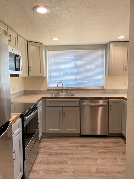 Building Photo - 5517 108th Avenue Ct E