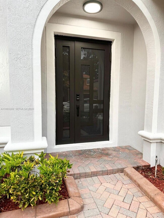 Building Photo - 4451 Seneca Ave