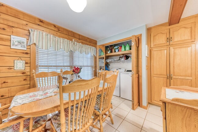 Building Photo - 51 Devaux Rd