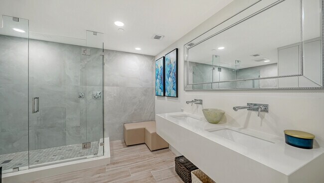 Building Photo - 1932 Harbourside Dr