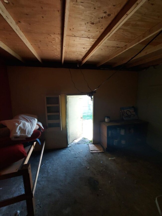 Building Photo - Charming Tacoma Home on a Peaceful Corner Lot!