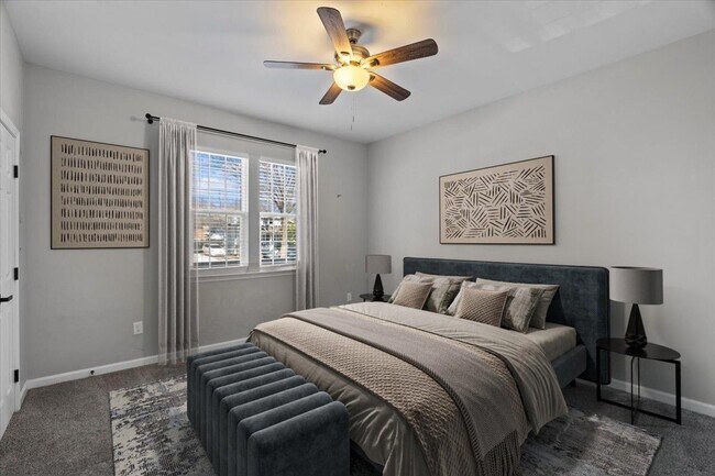 Building Photo - 1205 Forest Ave