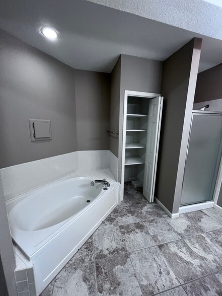 Building Photo - 7224 S Sundown Cir