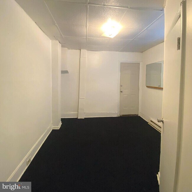 Building Photo - 659 N 38th St