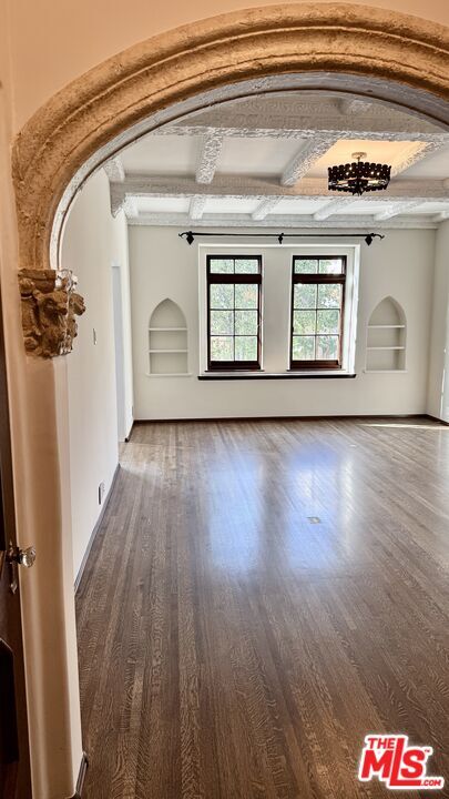 Building Photo - 1302 N Sweetzer Ave