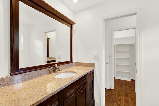 Building Photo - 8969 Crichton Wood Ct