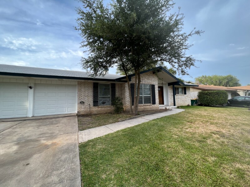 Building Photo - 506 Balboa Dr
