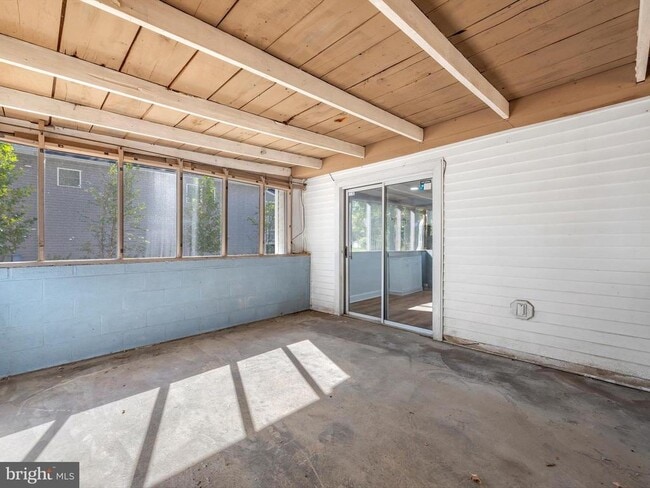 Building Photo - 7707 Warsaw Ave