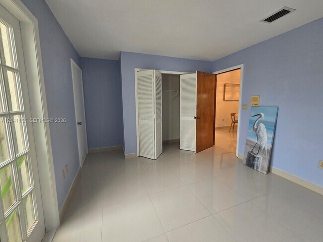 Building Photo - 15630 SW 46th Terrace