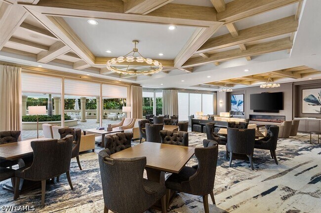 Building Photo - 8787 Bay Colony Dr