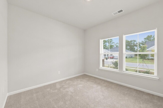 Building Photo - 334 Kindred Spirits Dr