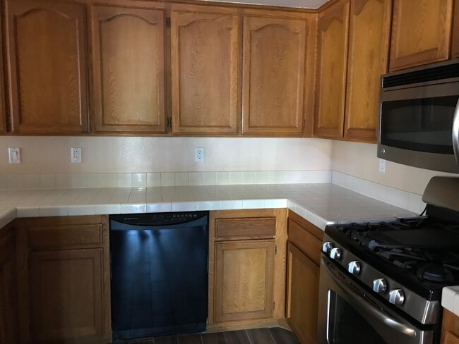 Building Photo - 3 Bed 2 Bath House in El Cajon - Brand New...