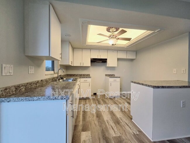 Building Photo - 1811 NE 2nd St