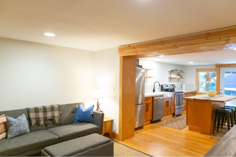 Building Photo - 1002 Jessup Rd