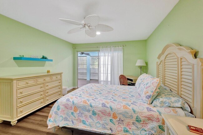 Building Photo - 11000 S Ocean Dr