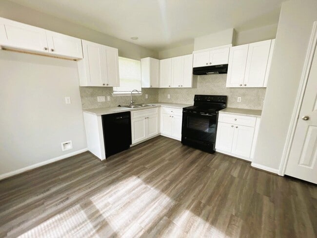 Building Photo - 8005 Talton St