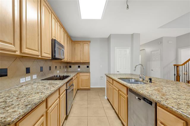 Building Photo - 932 Peach Ln